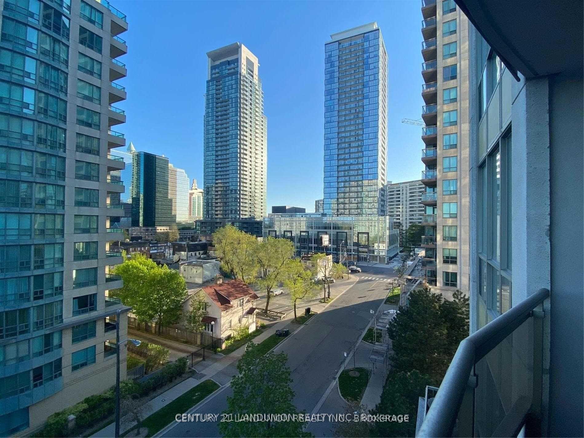 256 Doris Avenue 709 #709, Toronto — Condo for lease, photo 1