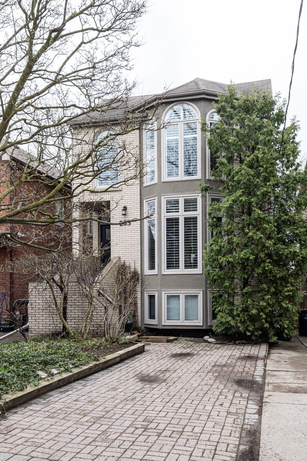 263 Erskine Avenue — photo 1