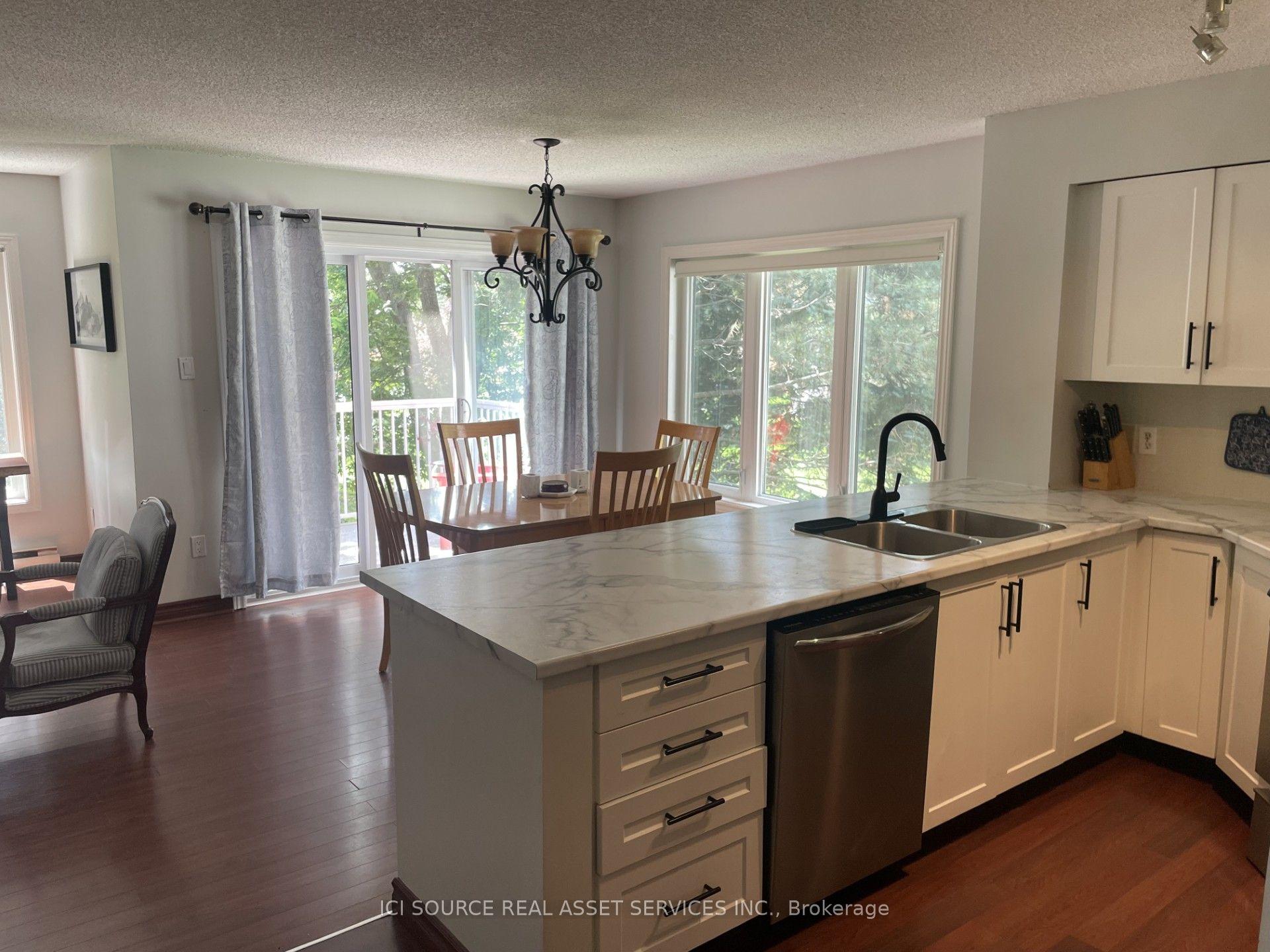 18 Ramblings Way 97 #97, Collingwood — Condo Town for sale, photo 1