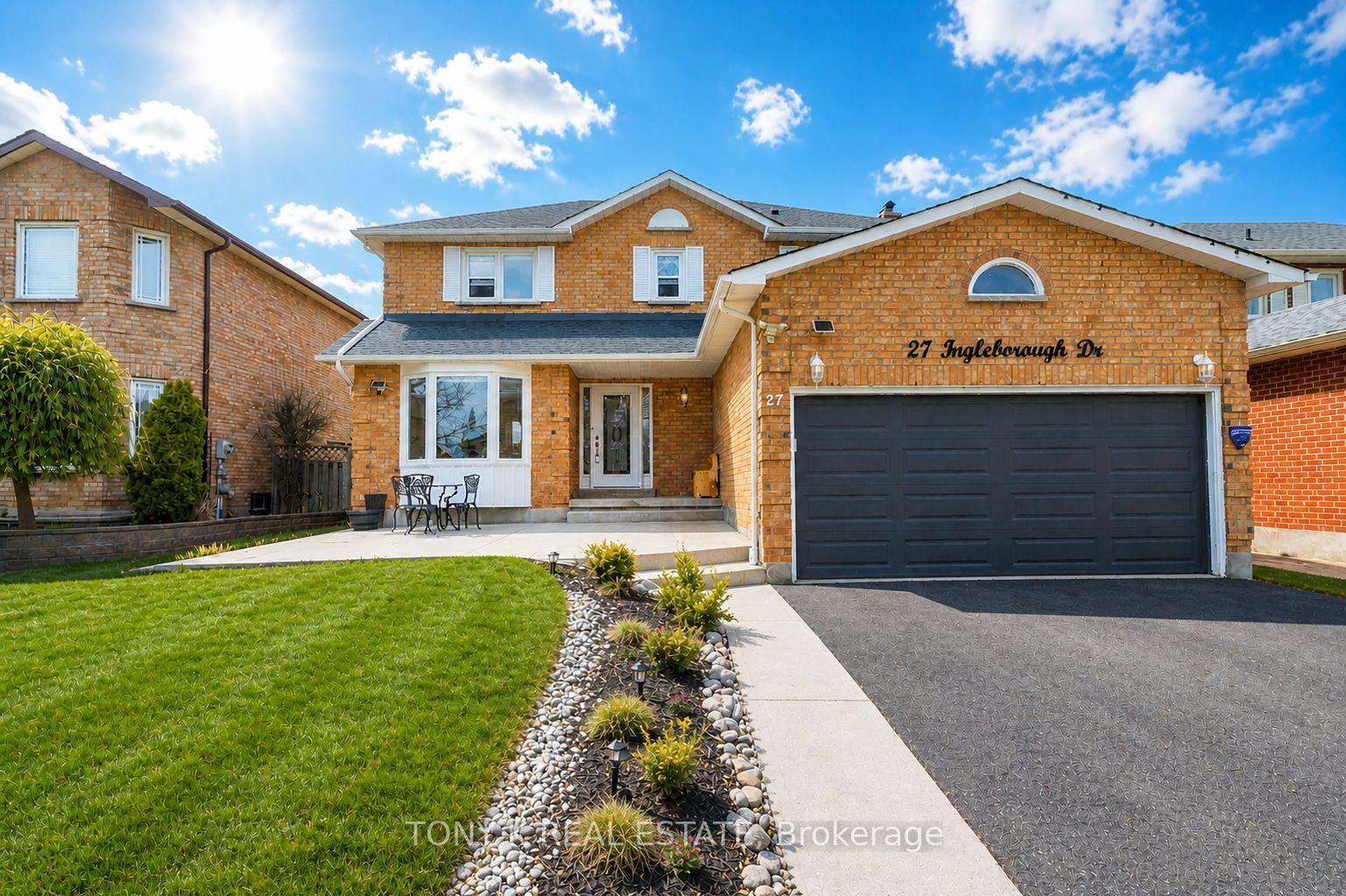 27 Ingleborough Drive — photo 1
