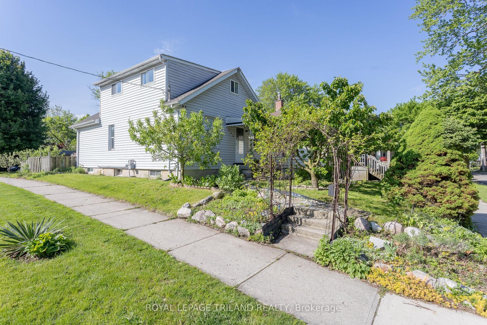 453 Salisbury Street — photo 1