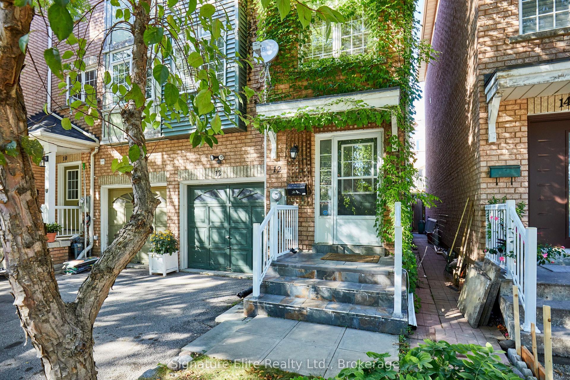 12 Blair Street, Toronto — Semi-Detached for sale, photo 1