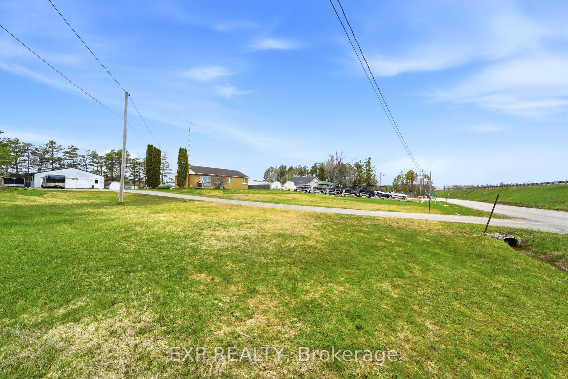 4142 Stewarts Lane — photo 1
