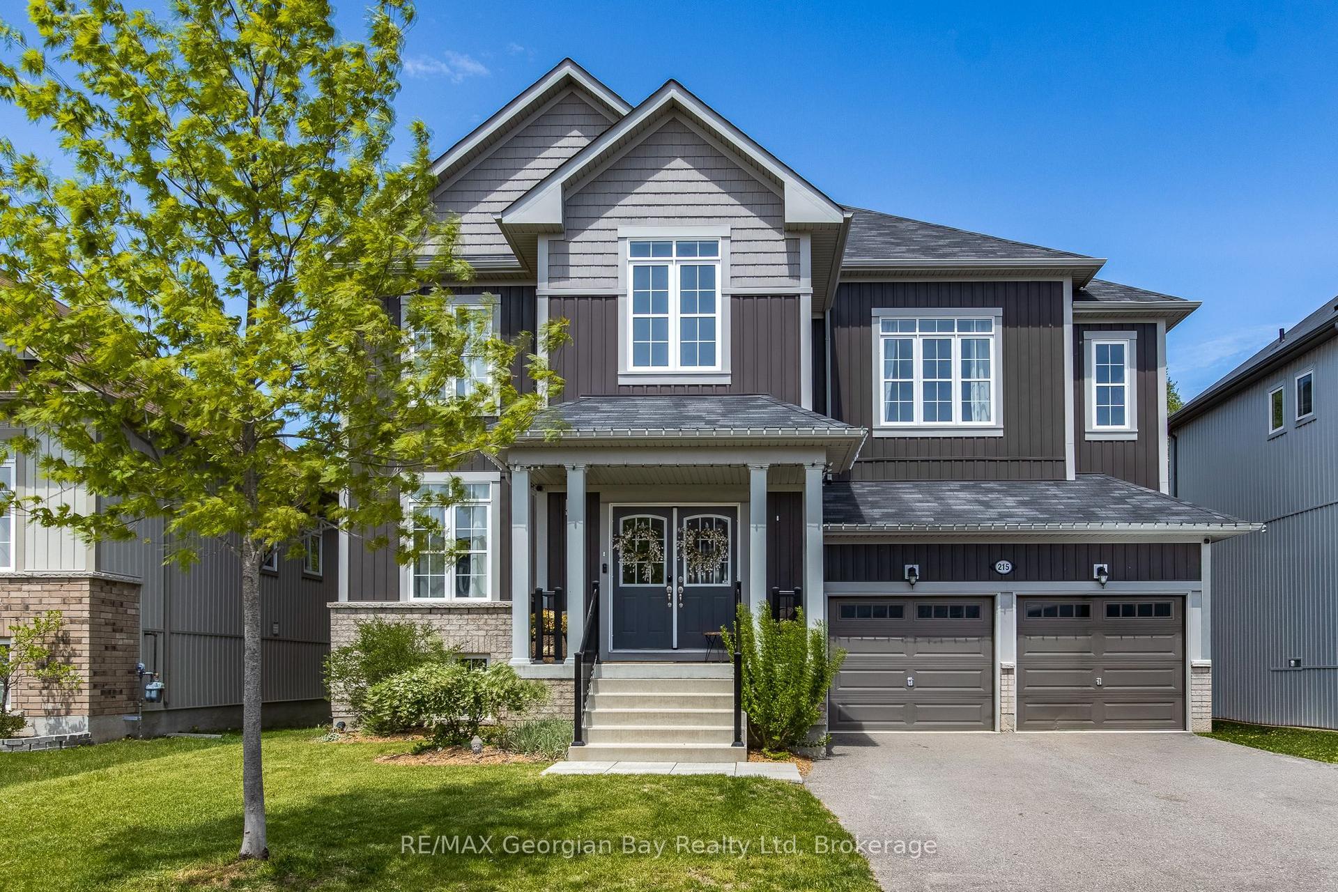 215 Roy Drive, Clearview — Detached for sale, photo 1