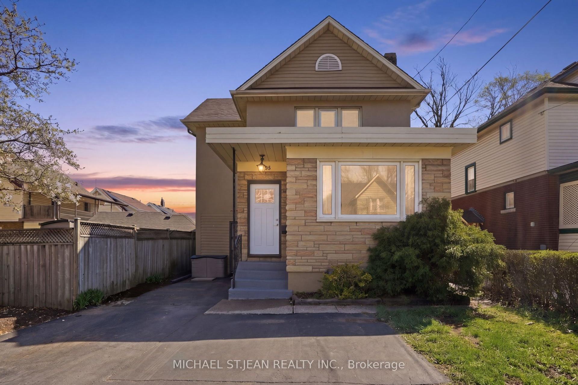 5056 Fourth Avenue — photo 1