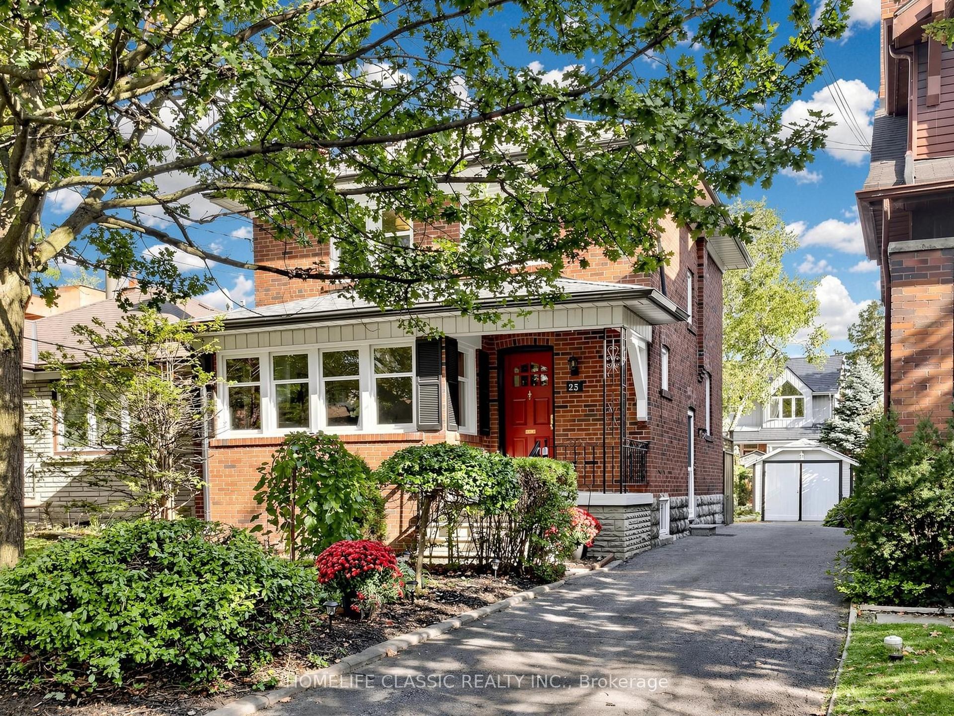 25 Dartmouth Crescent, Toronto — Detached for sale, photo 1