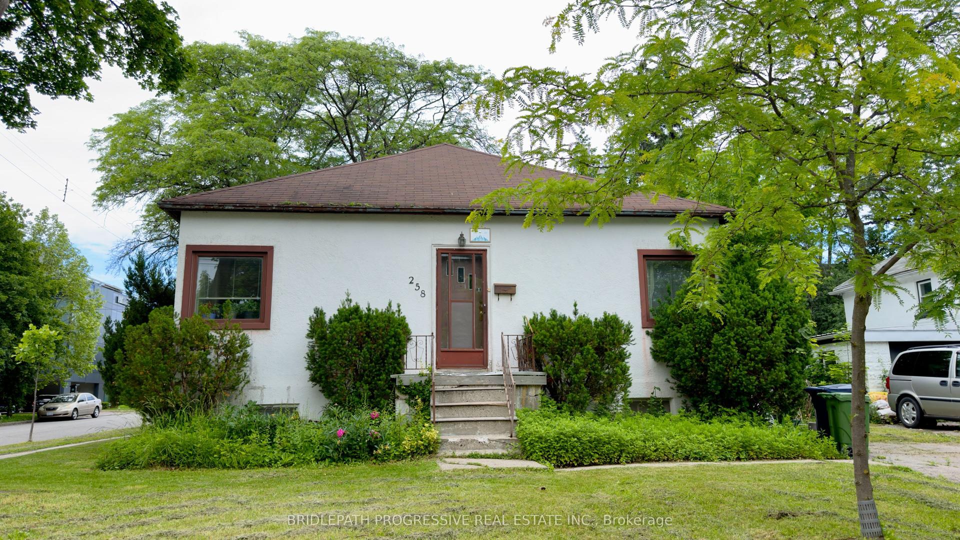 258 Bogert Avenue, Toronto — Detached for lease, photo 1