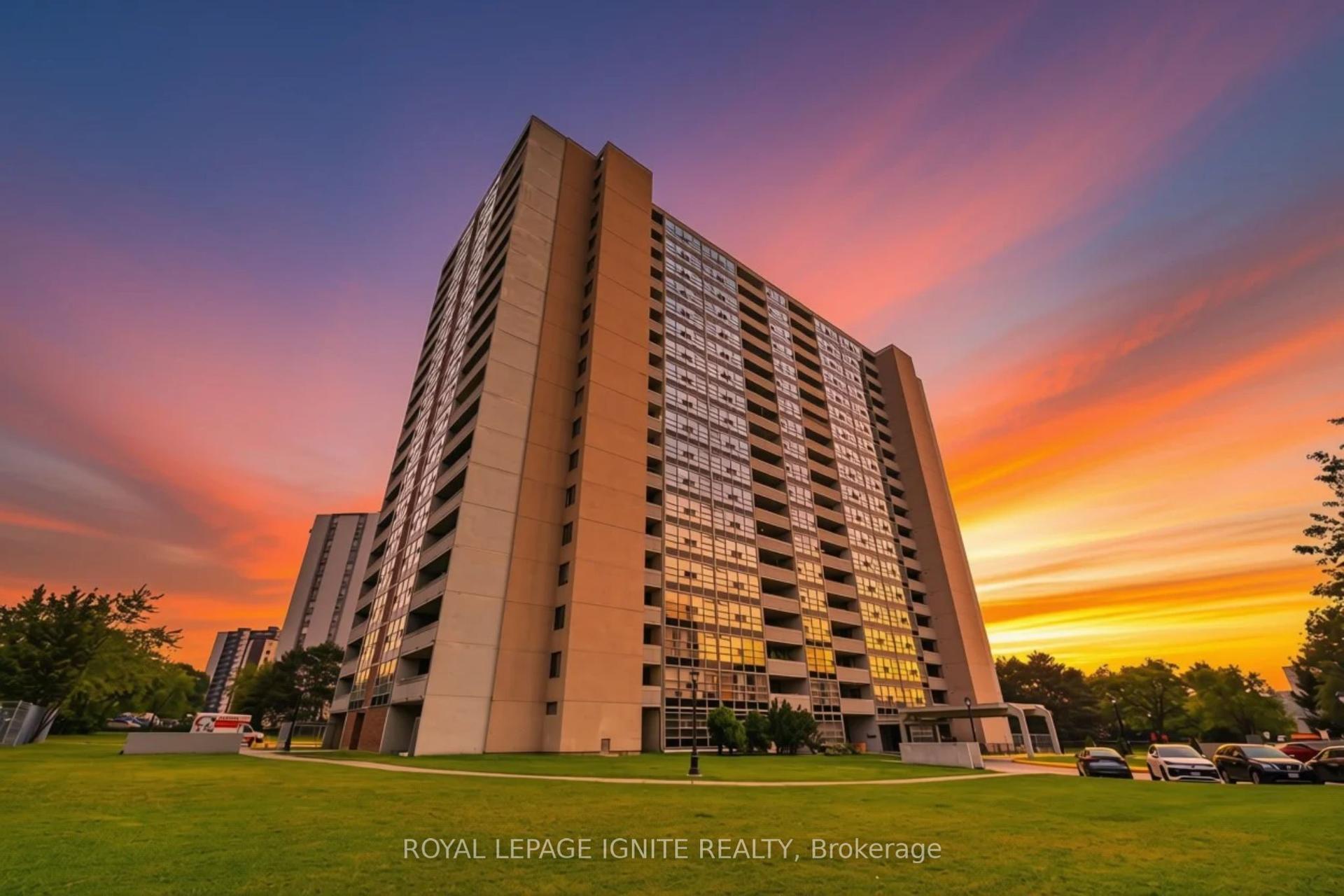 3380 Eglinton Avenue 903 #903, Toronto — Condo for sale, photo 1