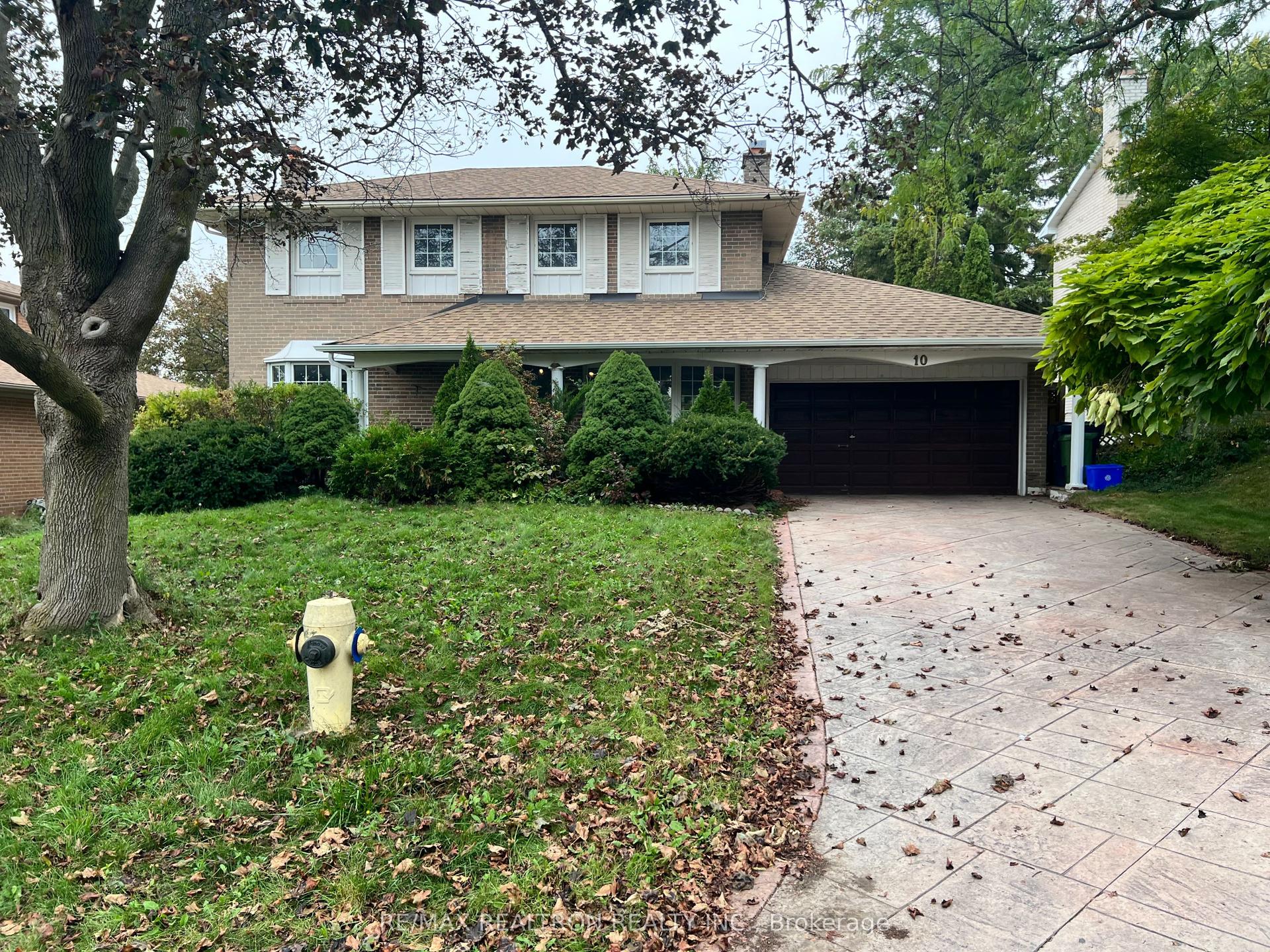 10 Shawfield Crescent, Toronto — Detached for lease, photo 1