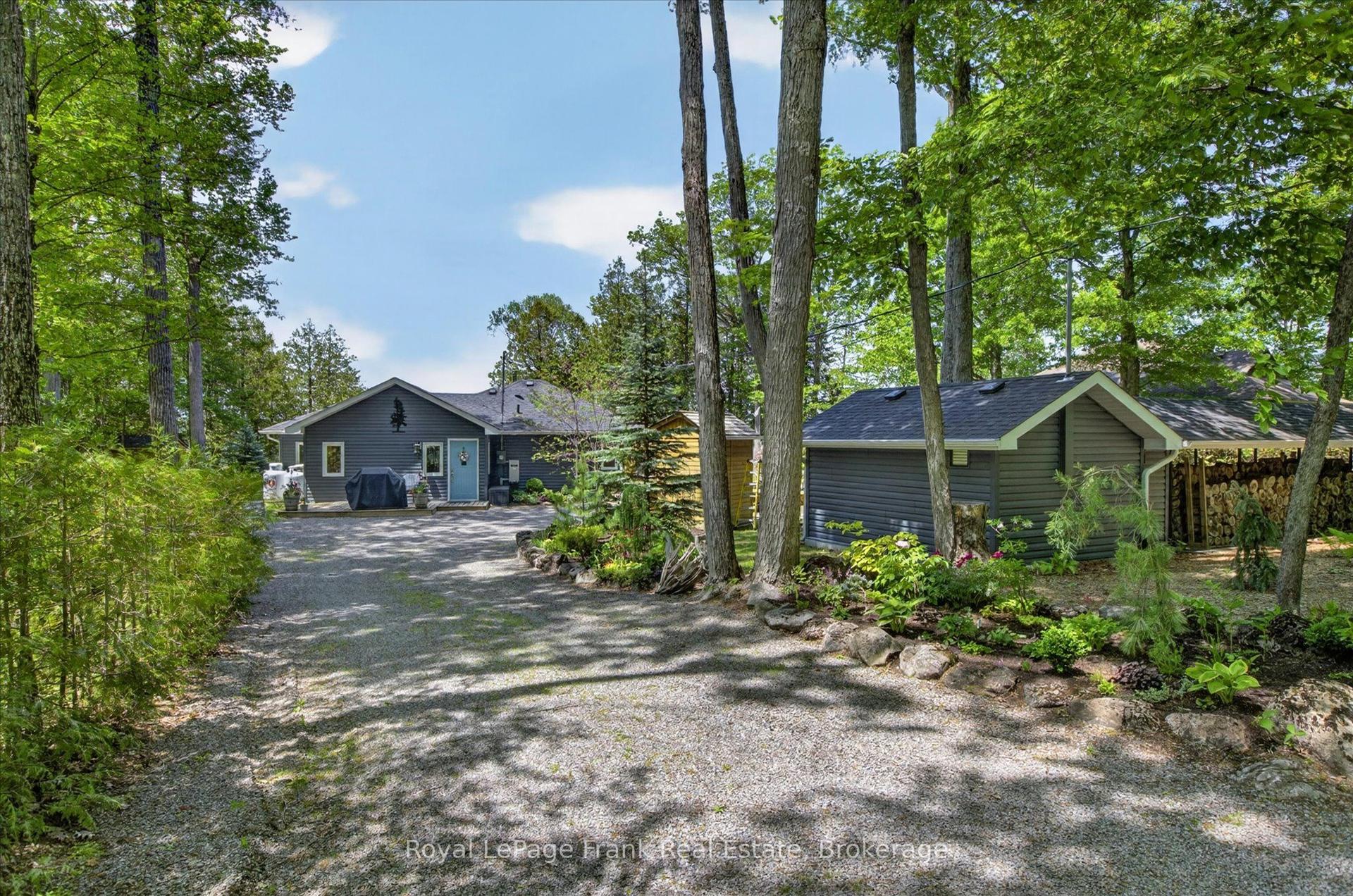 944 Birchcliff Drive, Douro-Dummer — Detached for sale, photo 1