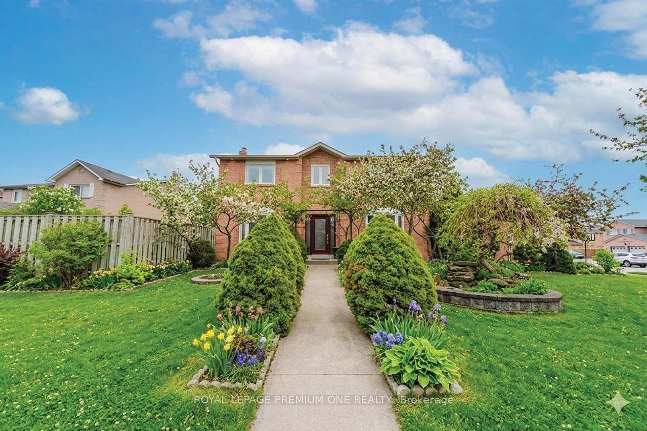 25 Sir Lancelot Court — photo 1