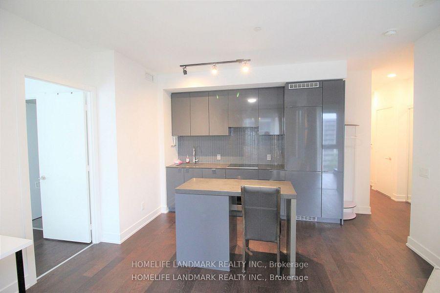 7 Grenville Street 1107 #1107 — photo 1