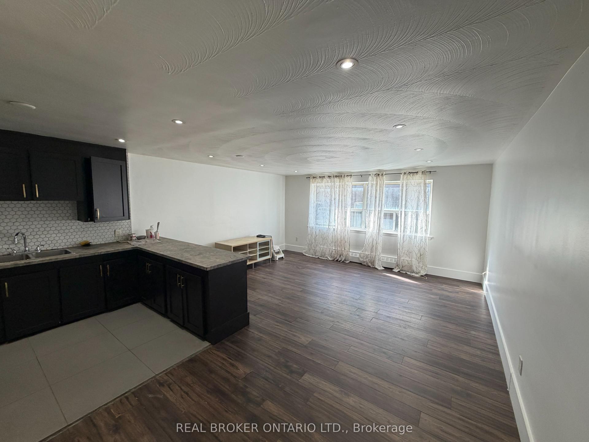 50 Benson Avenue 105 #105, Richmond Hill — Condo for lease, photo 1