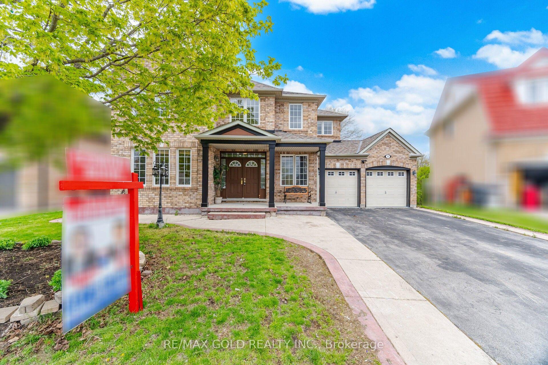 22 Cosmo Court — photo 1