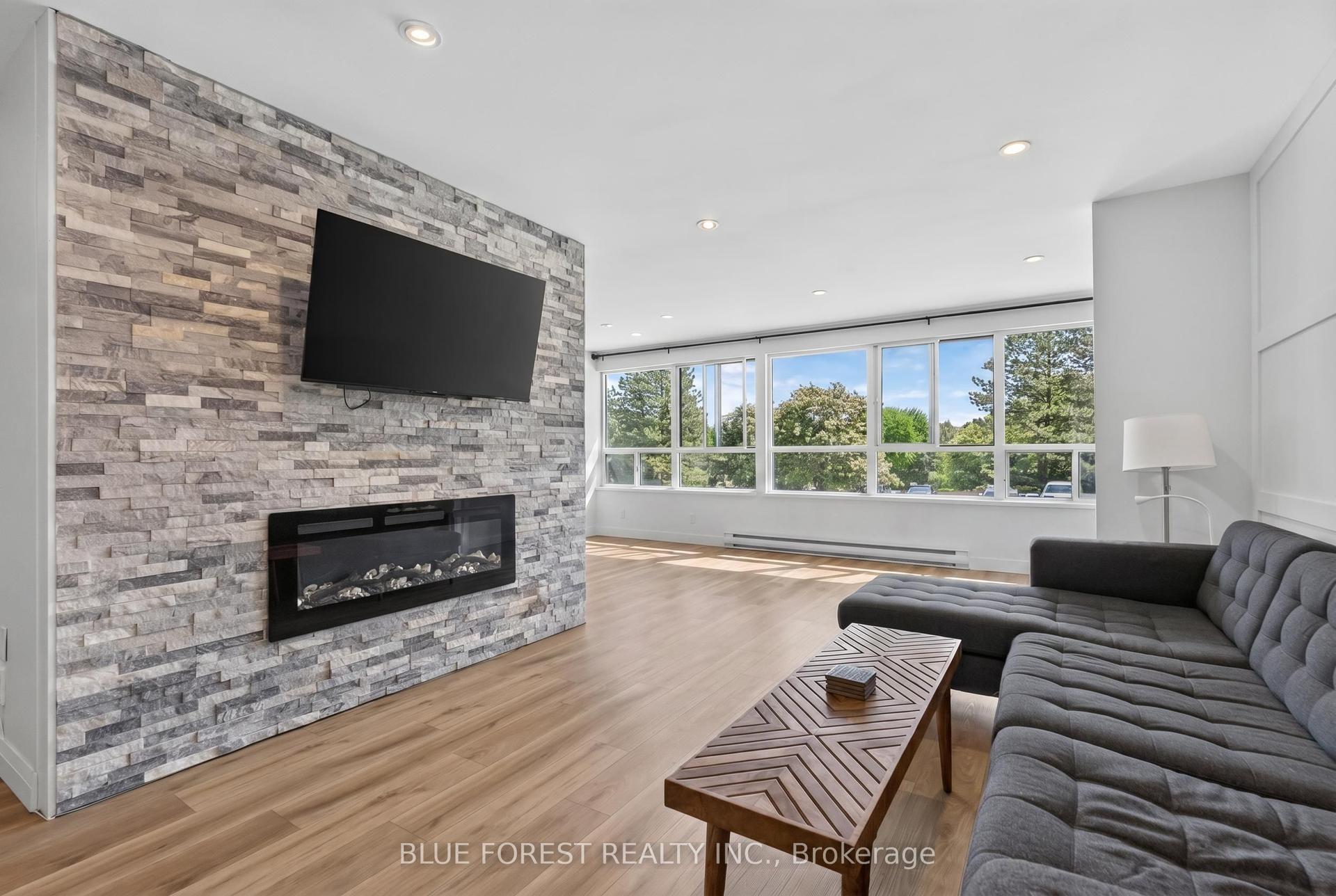 600 Grenfell Drive 202 #202 — photo 1