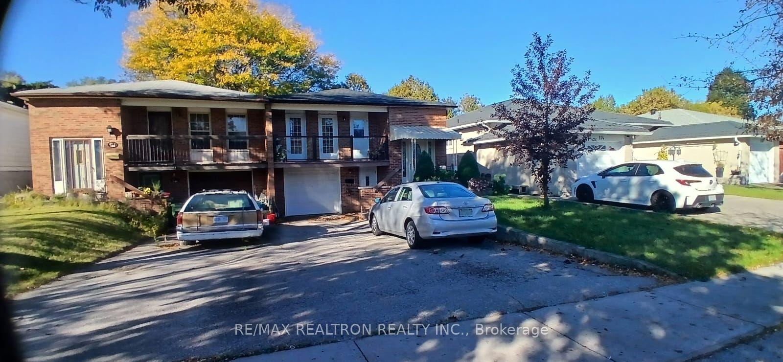 112 Petworth Crescent, Toronto — Semi-Detached for lease, photo 1