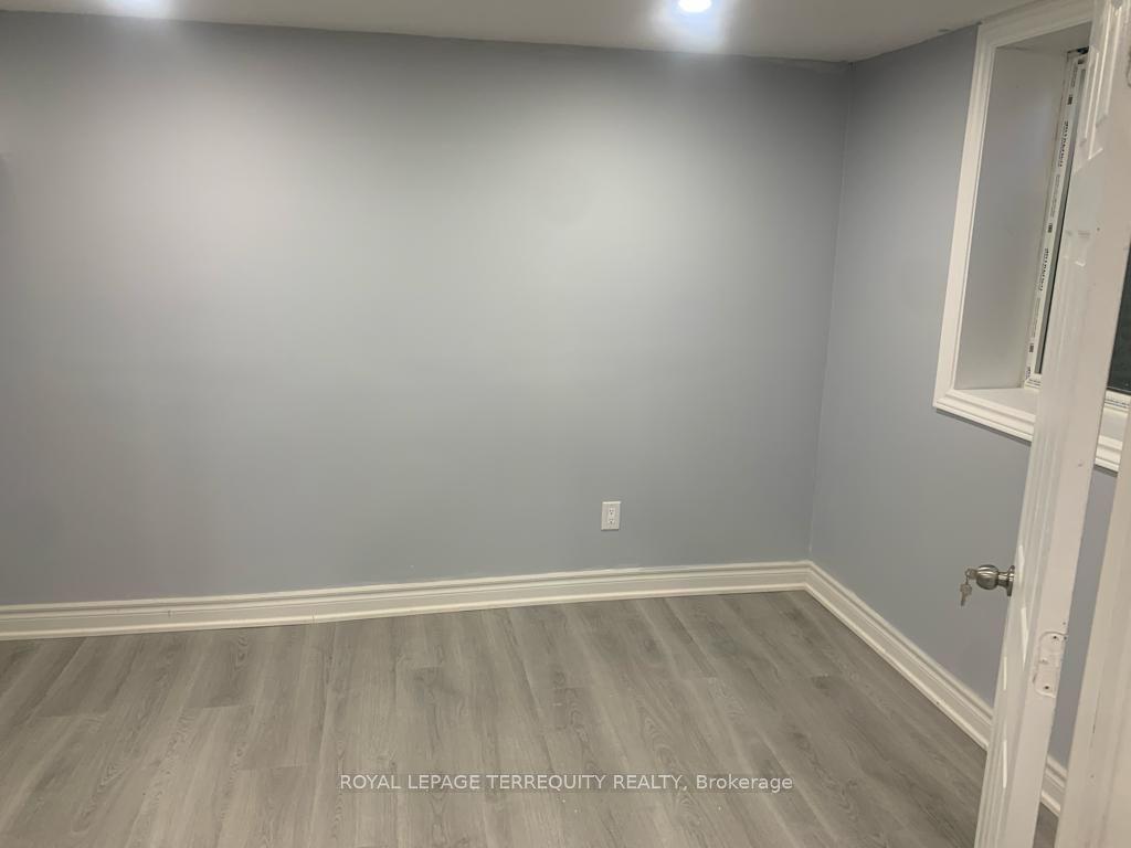 21 Judith Crescent E, Brampton — Semi-Detached for lease, photo 1