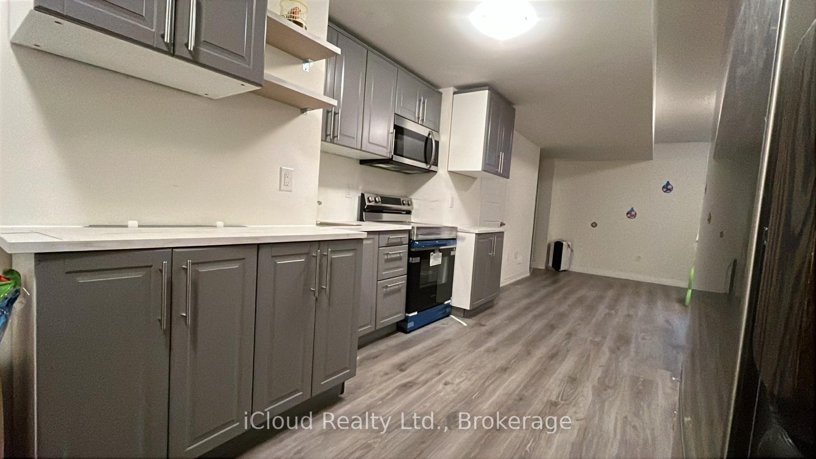 141 Marvin Avenue 1 #1, Oakville — Detached for lease, photo 1