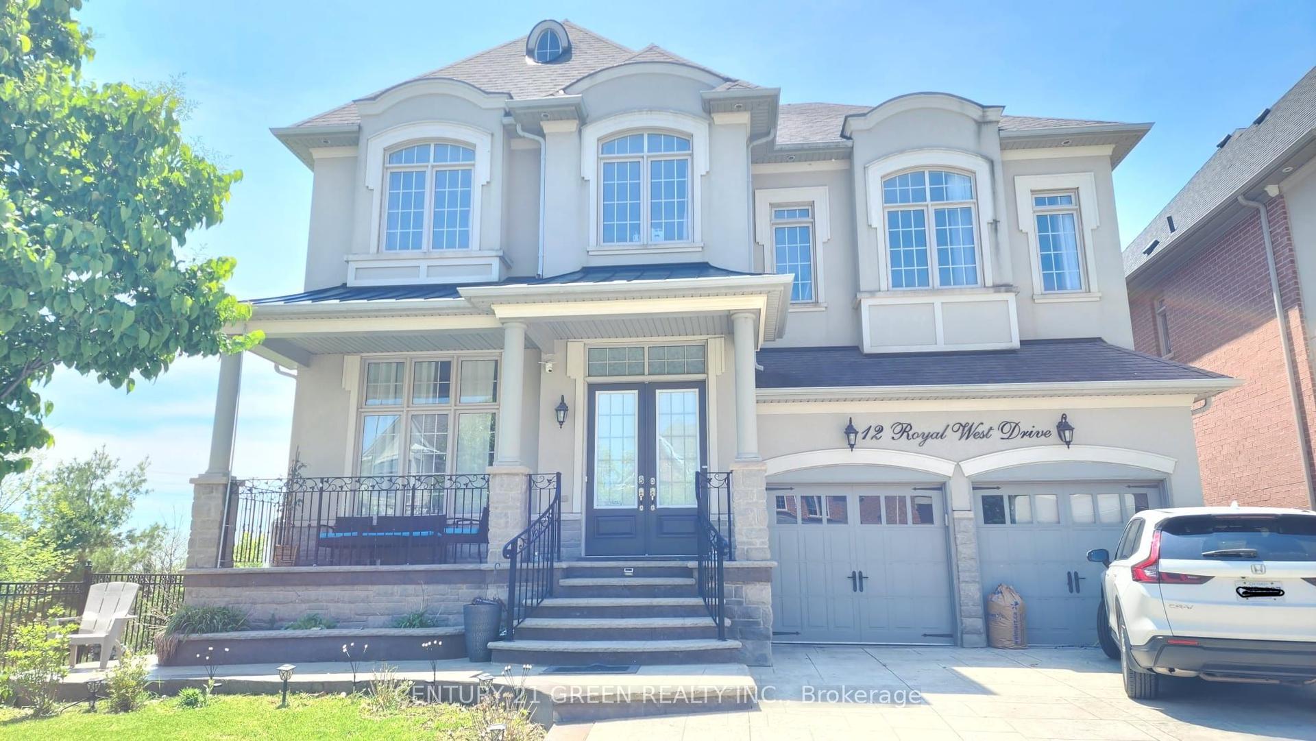 12 Royal West Drive — photo 1
