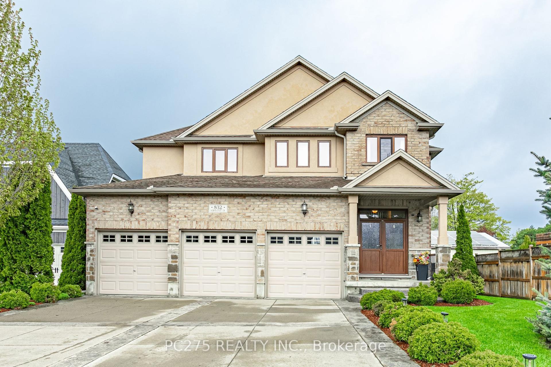 832 Normandy Drive — photo 1