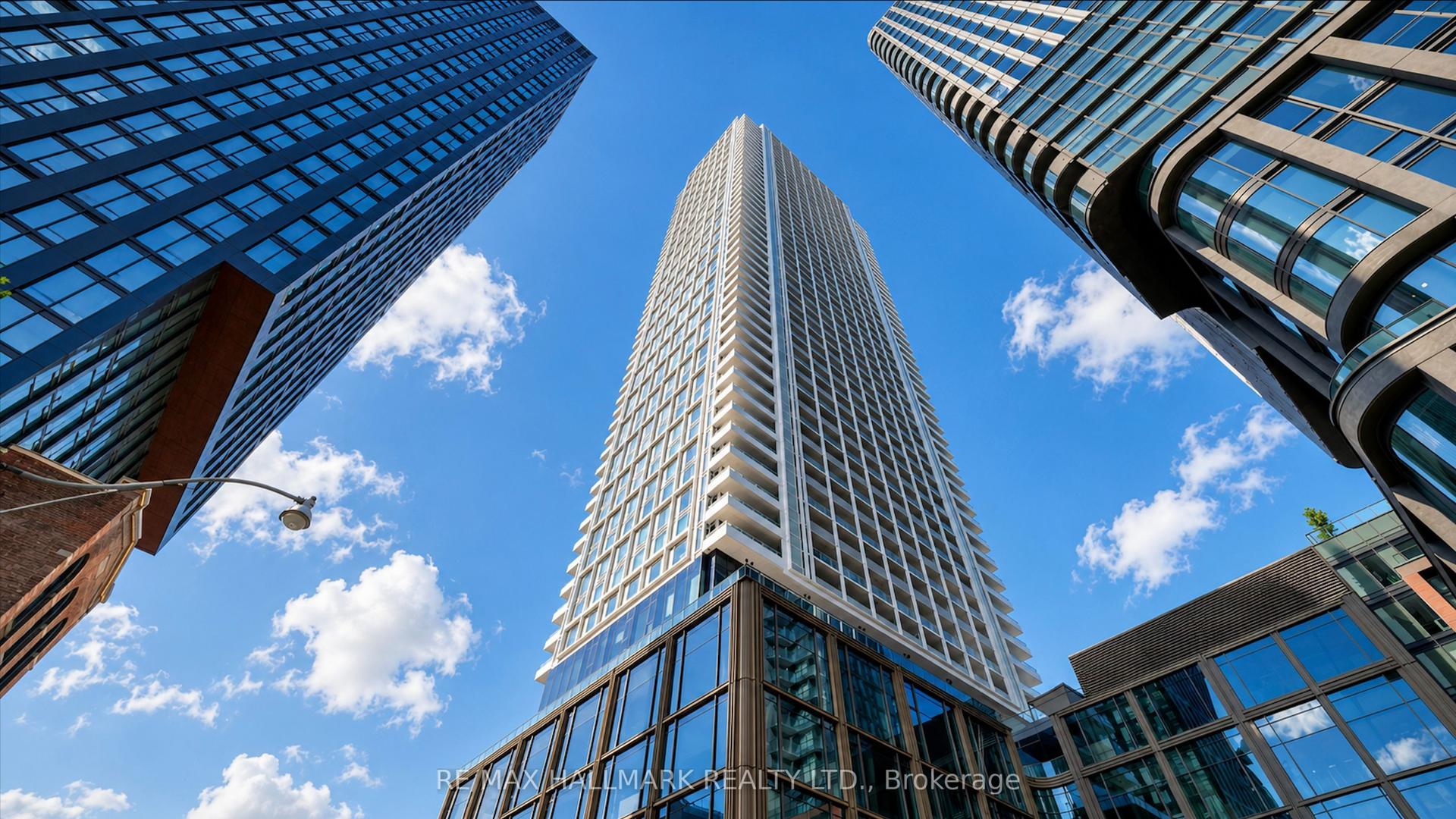 88 Queen Street 1701 #1701, Toronto — Condo for lease, photo 1