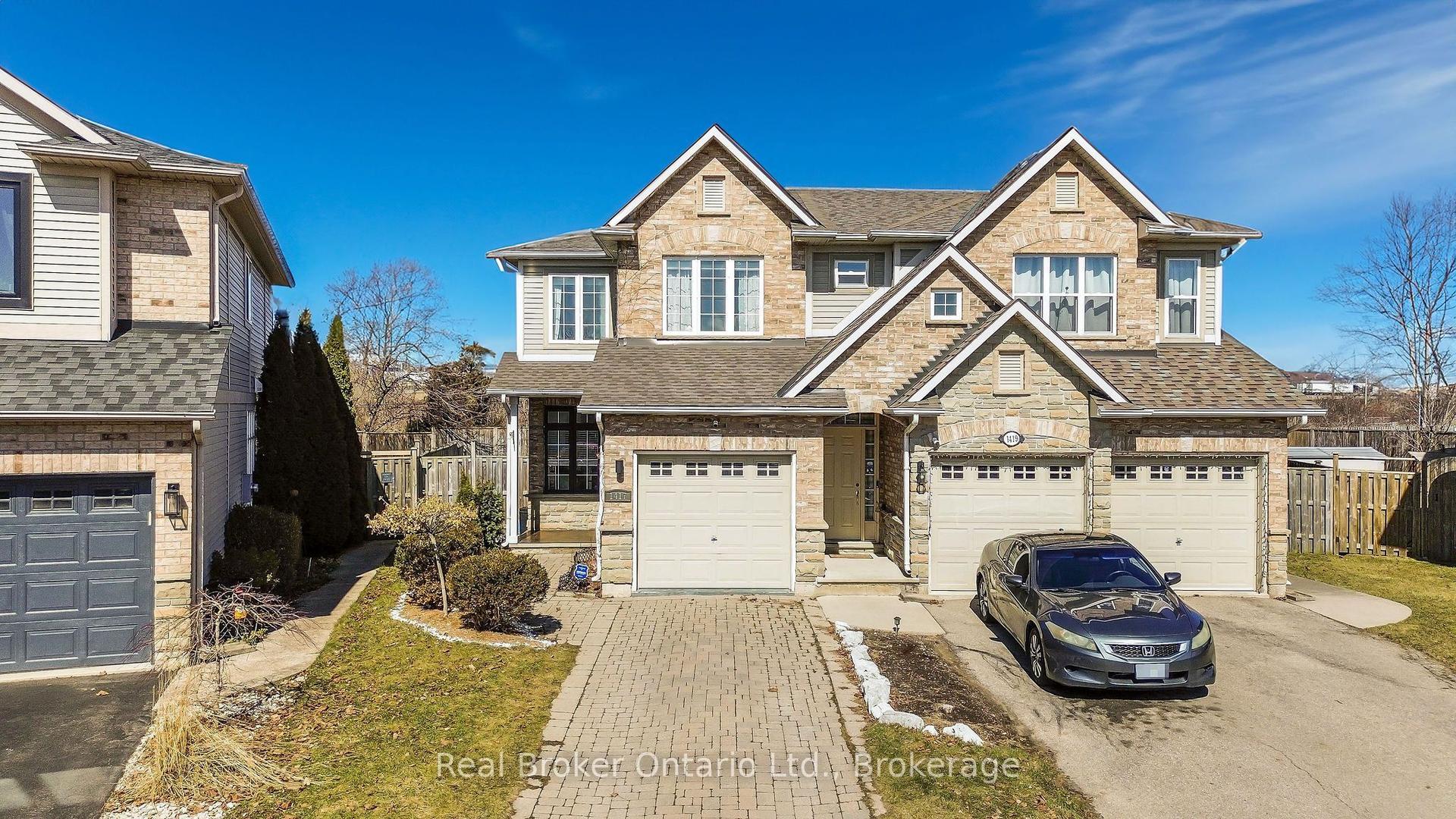 1417 Treeland Street, Burlington — Semi-Detached for lease, photo 1