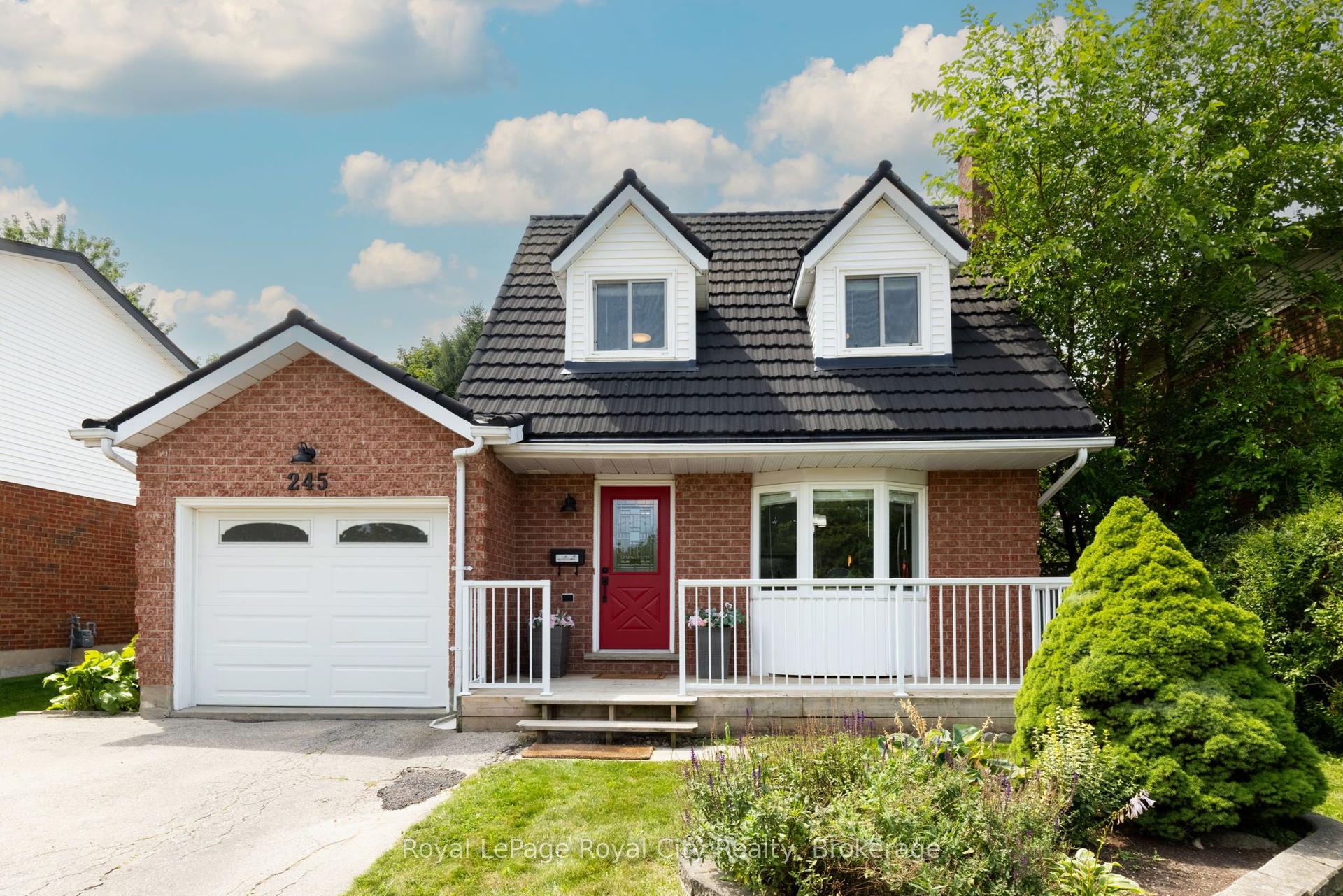 245 Elmira Road S, Guelph — Detached for sale, photo 1
