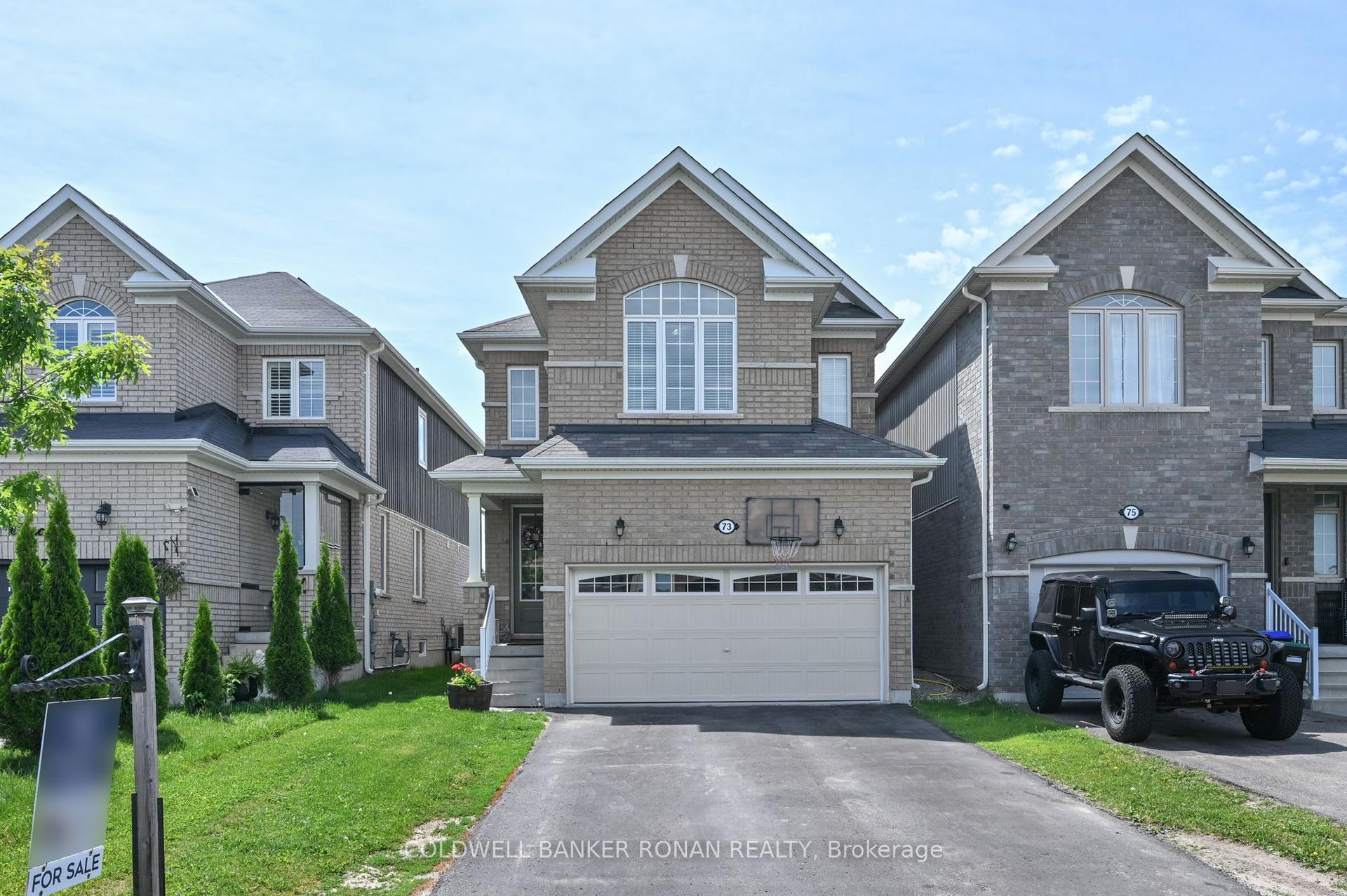 73 Wagner Crescent — photo 1