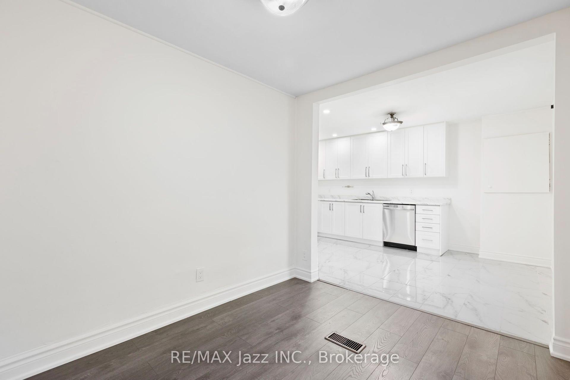 152 Elgin Street E, Oshawa — Detached for lease, photo 1