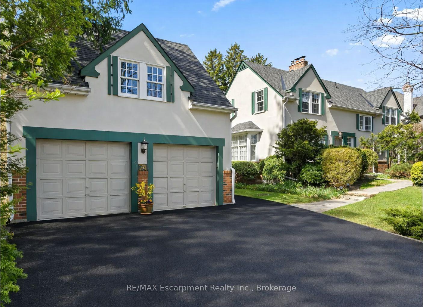 74 Howard Avenue — photo 1