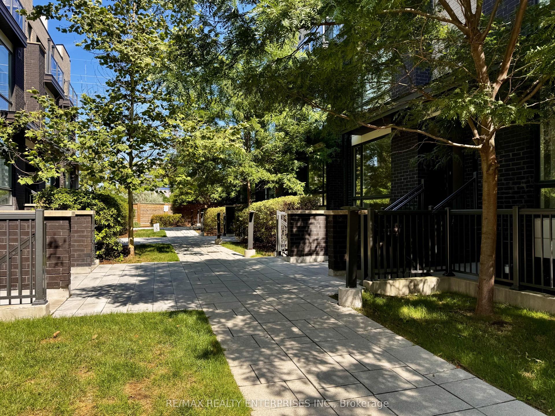 28 Fieldway Road 62 #62, Toronto — Condo Town for lease, photo 1
