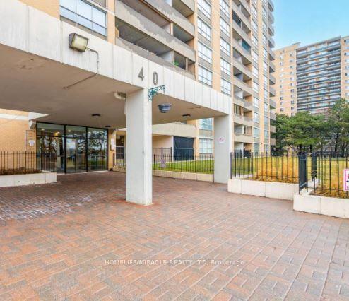 40 Panorama Court 903 #903, Toronto — Condo for sale, photo 1