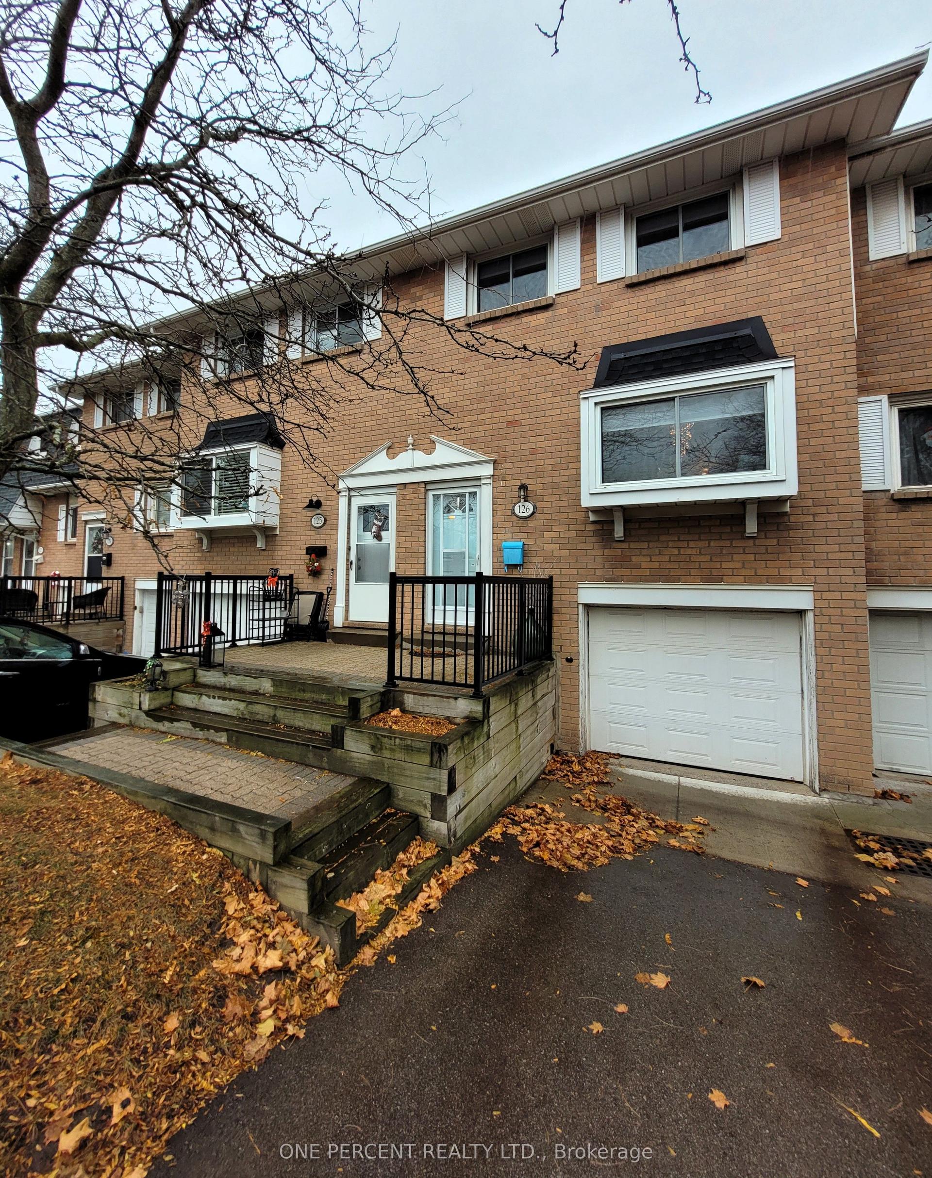 185 Denistoun Street S 126 #126 — photo 1