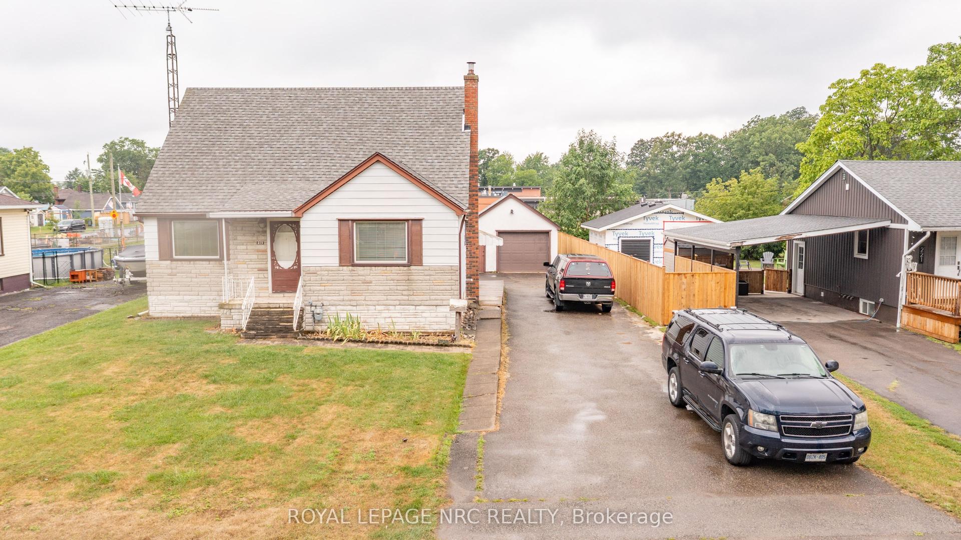 215 Knoll Street, Port Colborne — Detached for sale, photo 1