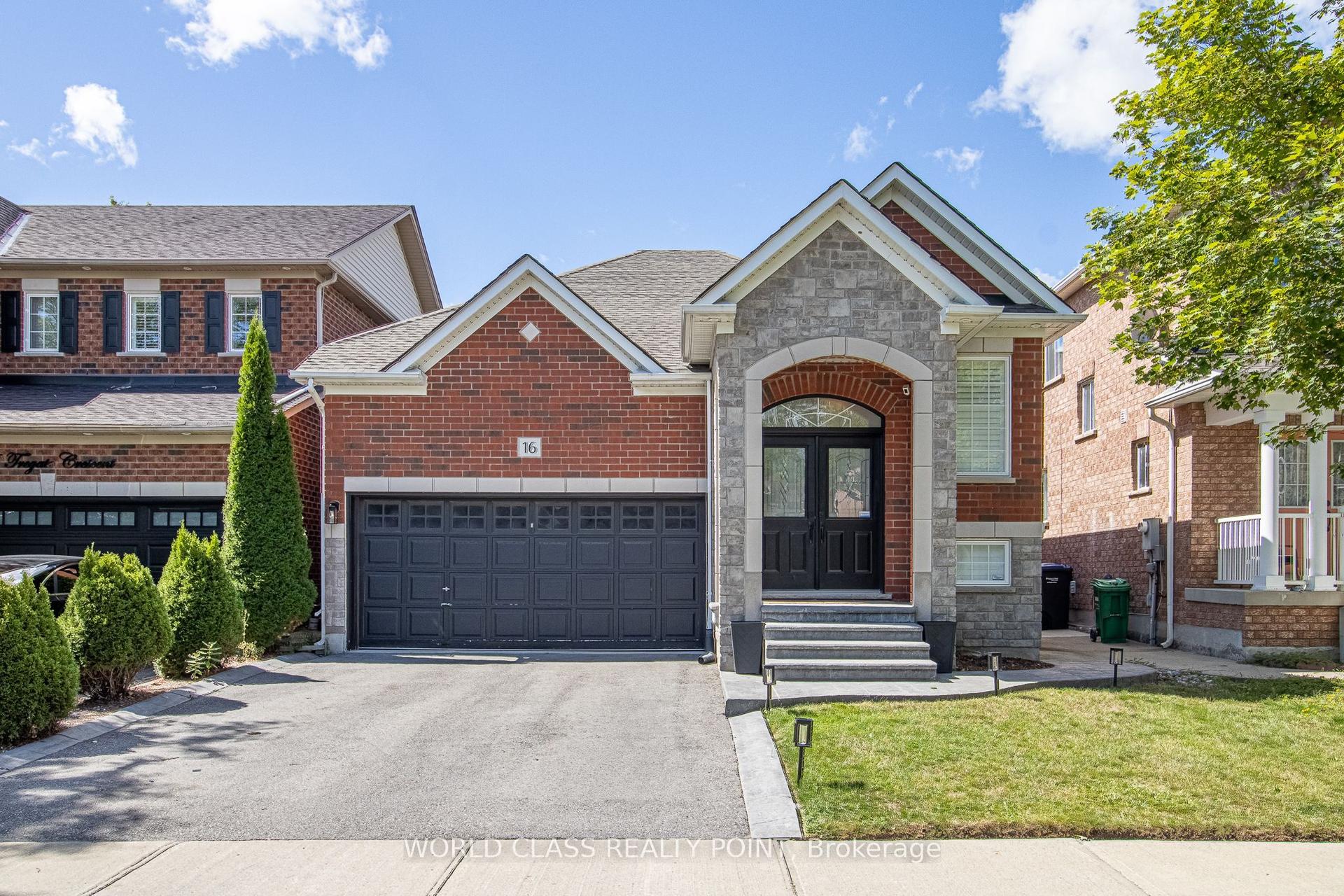 16 Tregate Crescent, Brampton — Detached for lease, photo 1
