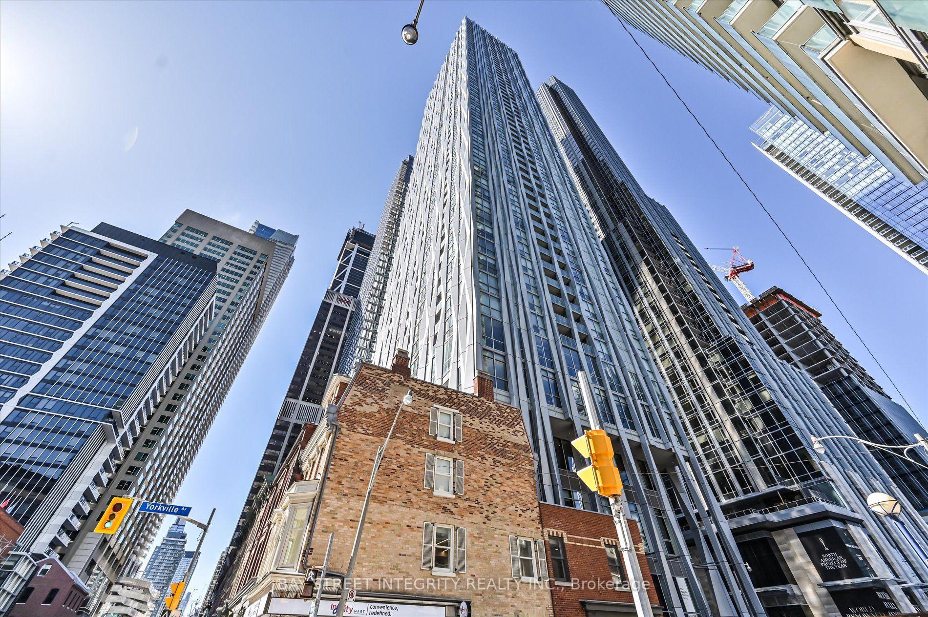 1 Yorkville Avenue 3208 #3208 — photo 1