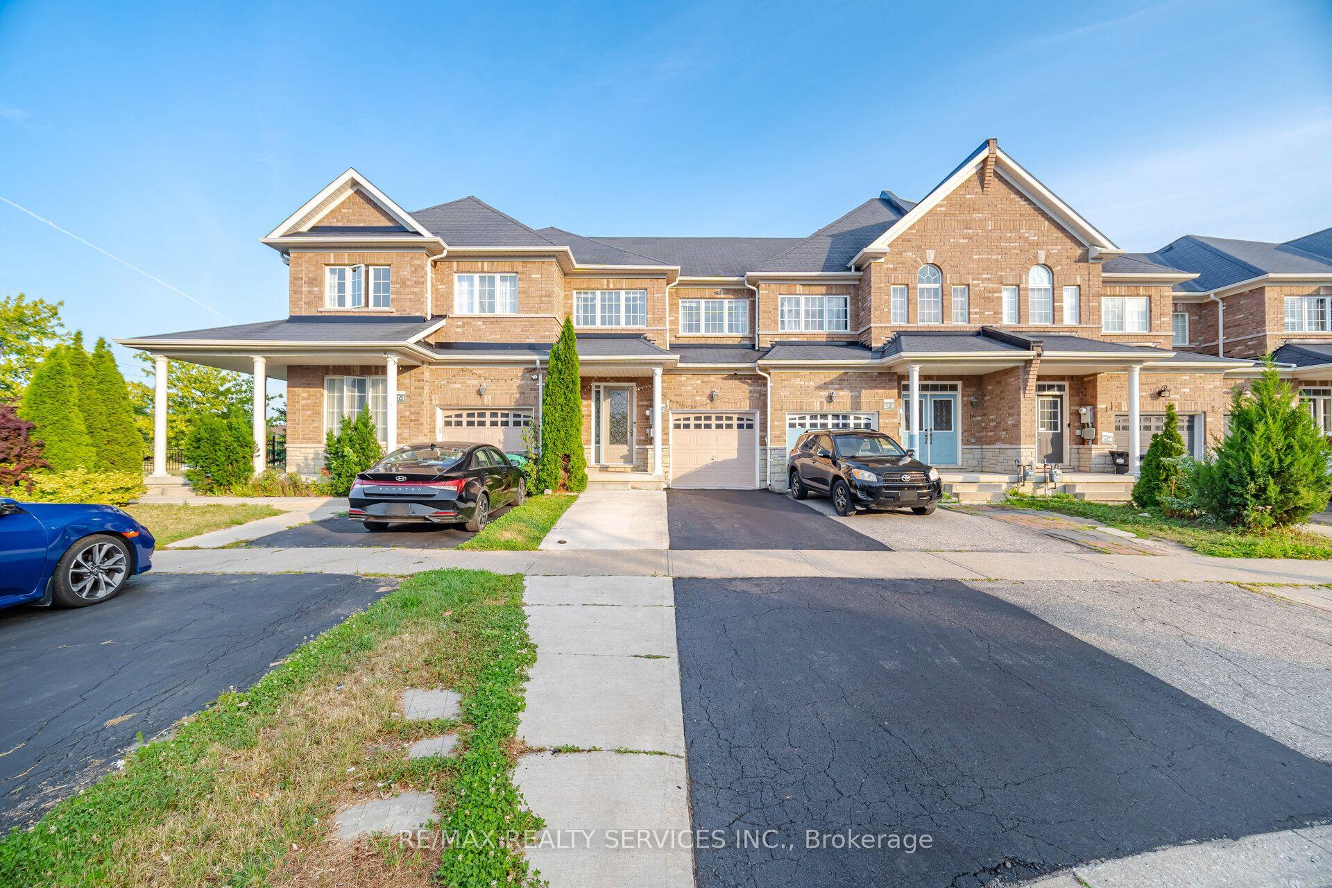 18 Seedland Crescent, Brampton — Townhouse for sale, photo 1