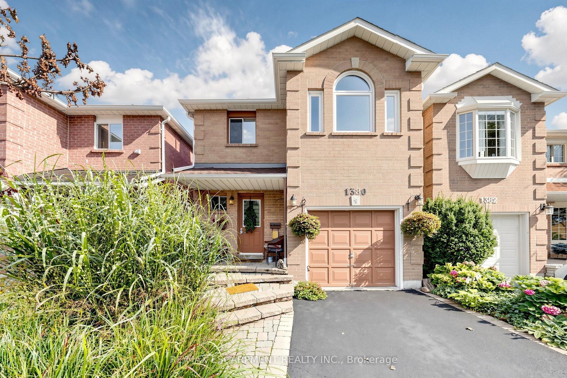 1380 Hazel McCleary Drive, Oakville — Detached for sale, photo 1