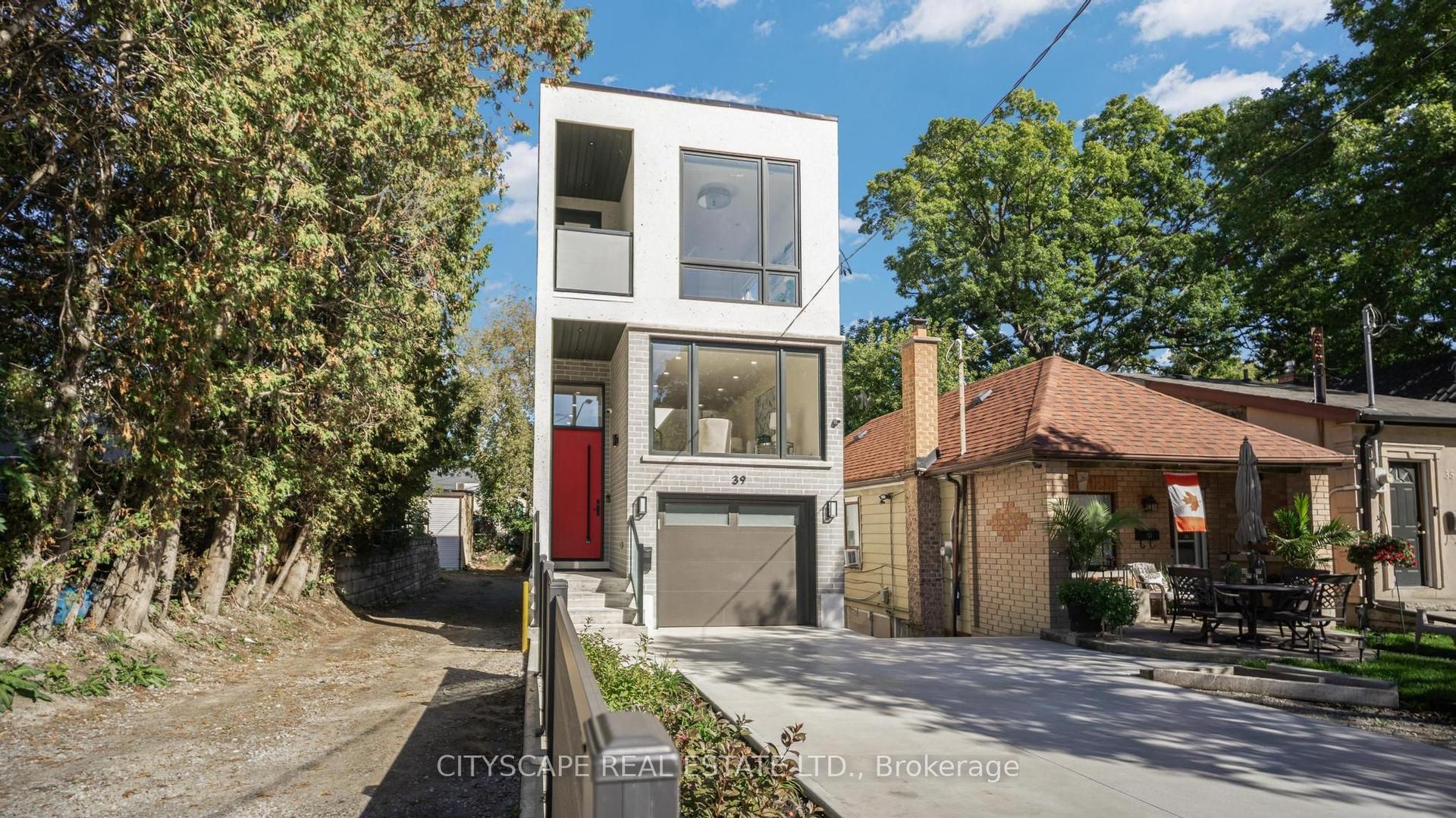 39 Kenworthy Avenue, Toronto — Detached for sale, photo 1