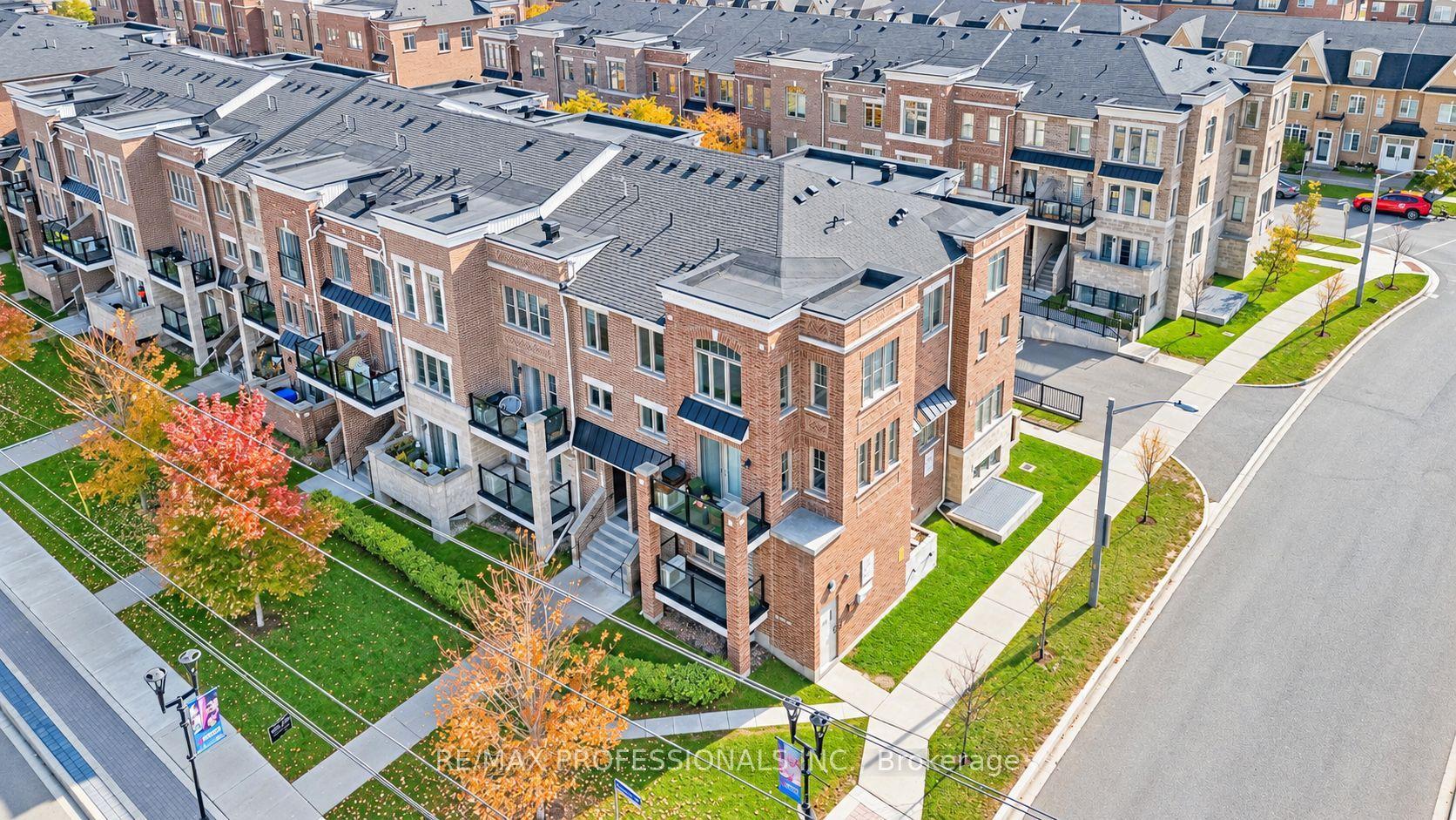 2335 Sheppard Avenue W 11 #11, Toronto — Condo Town for sale, photo 1