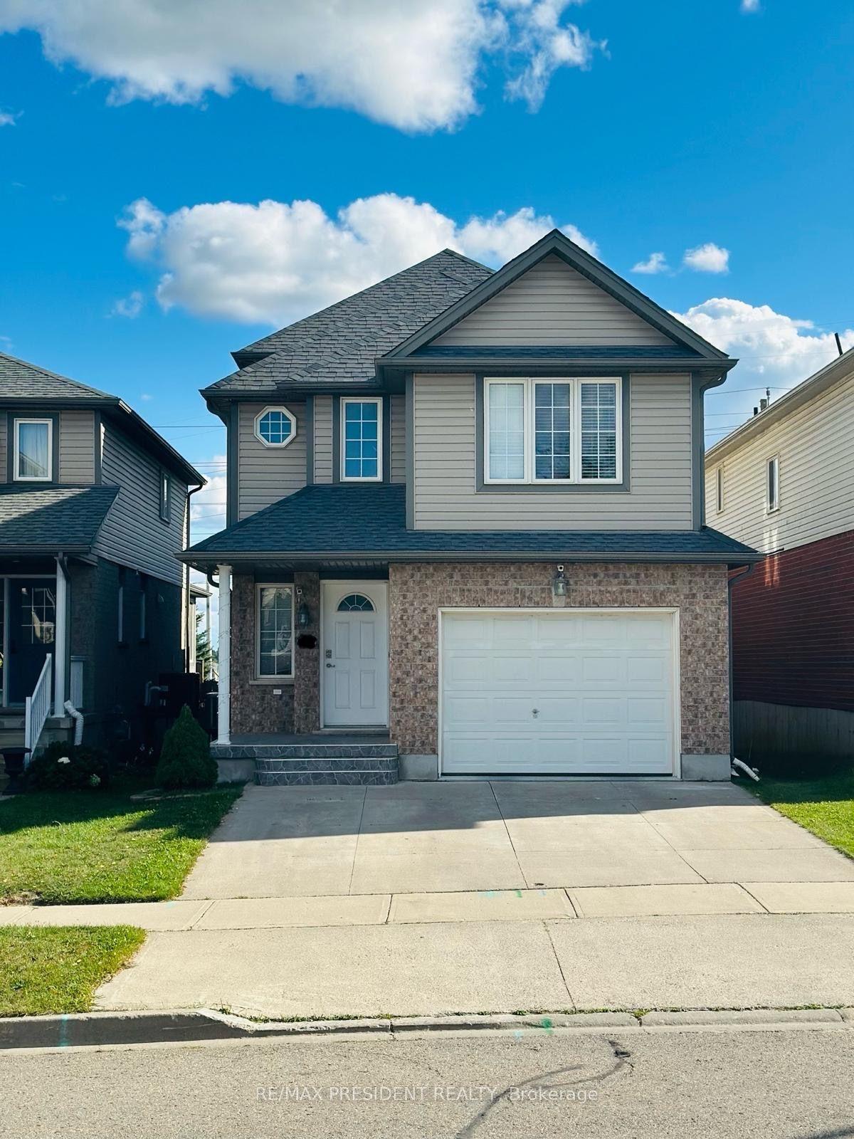 54 Periwinkle Street UPPER #UPPER, Kitchener — Detached for lease, photo 1