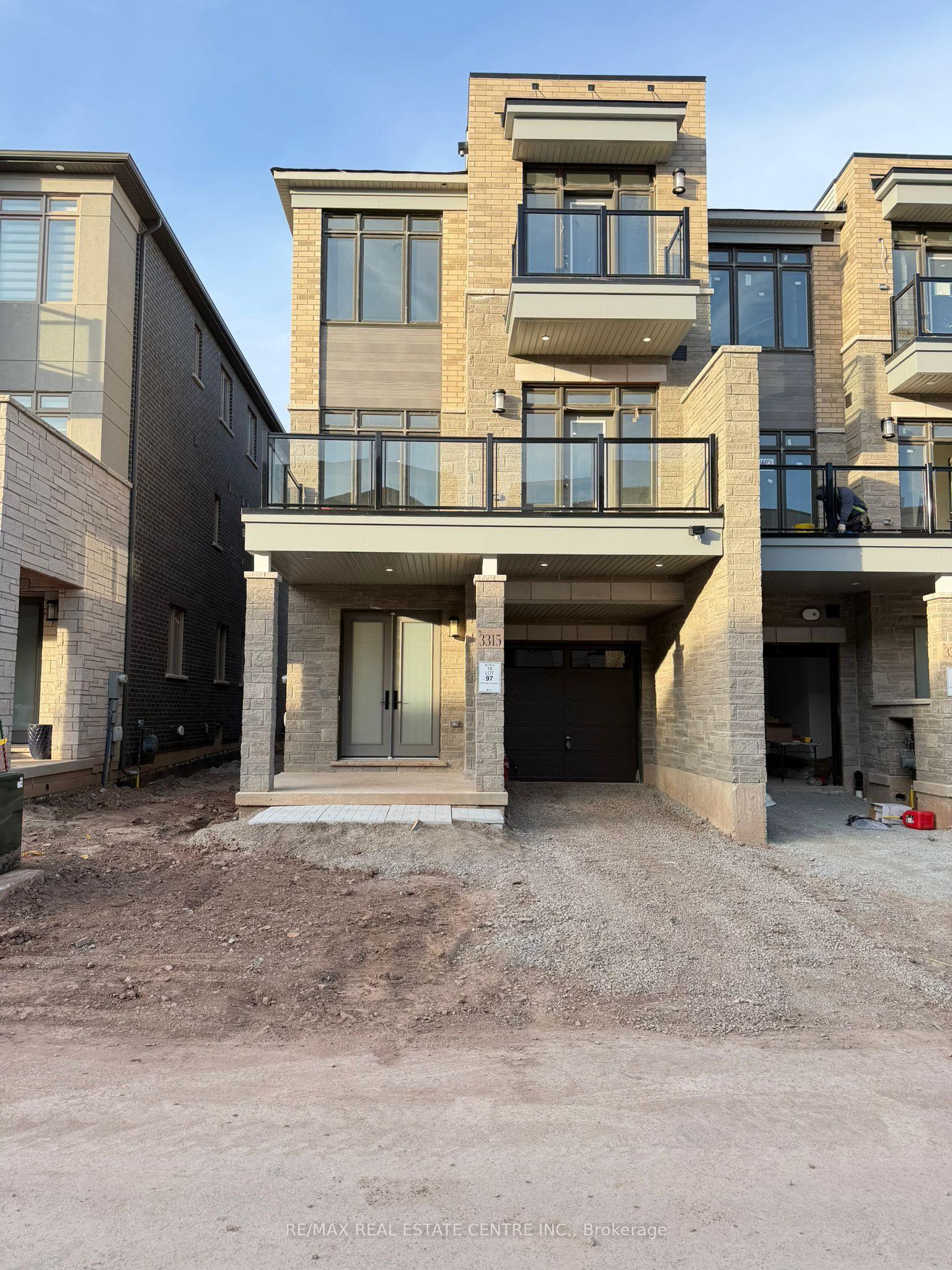3315 TAHA Gardens — photo 1