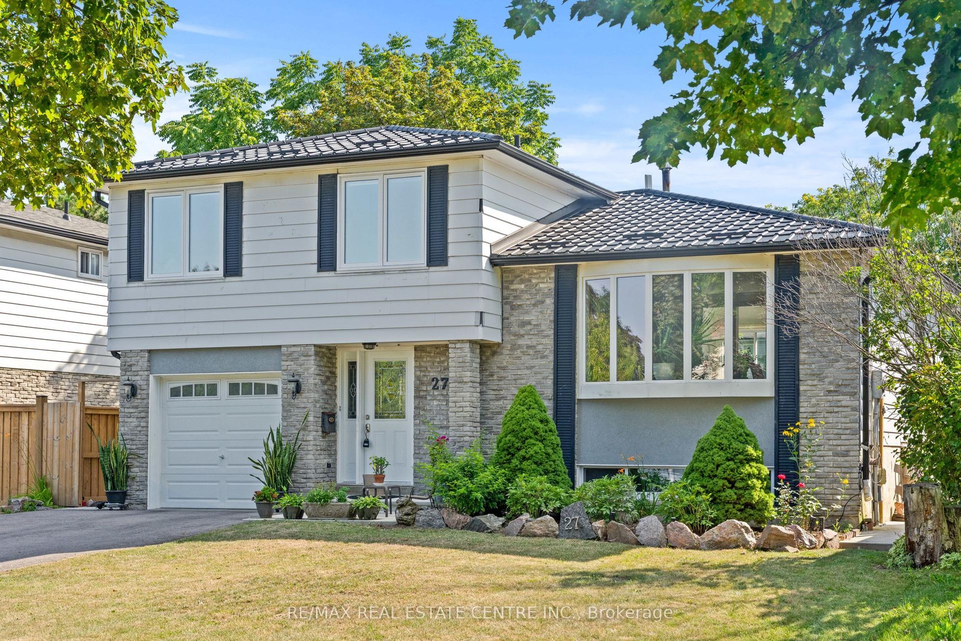 27 Jefferson Road, Brampton — Detached for sale, photo 1