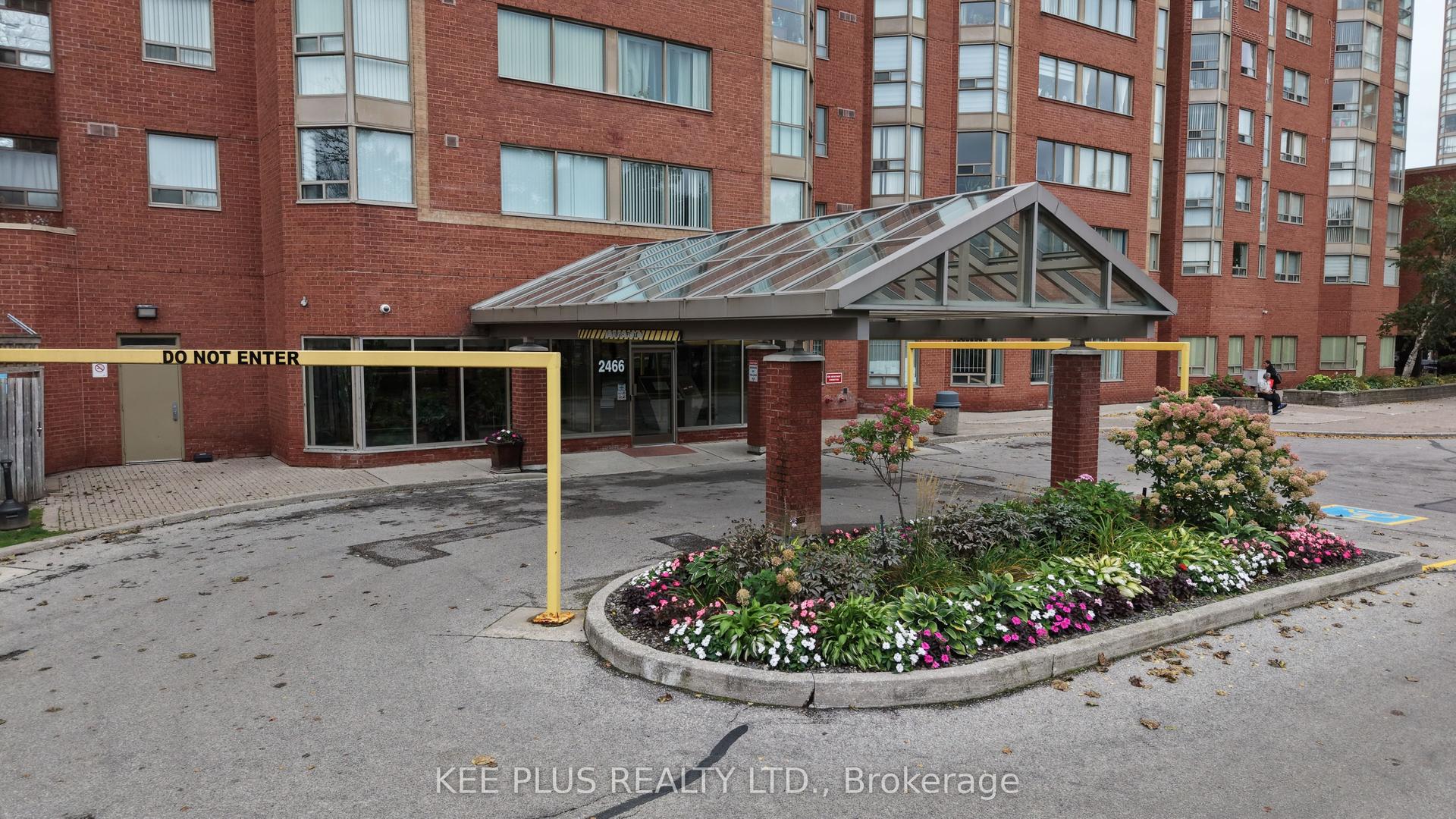 2466 E Eglinton Avenue E 819 #819, Toronto — Condo for sale, photo 1