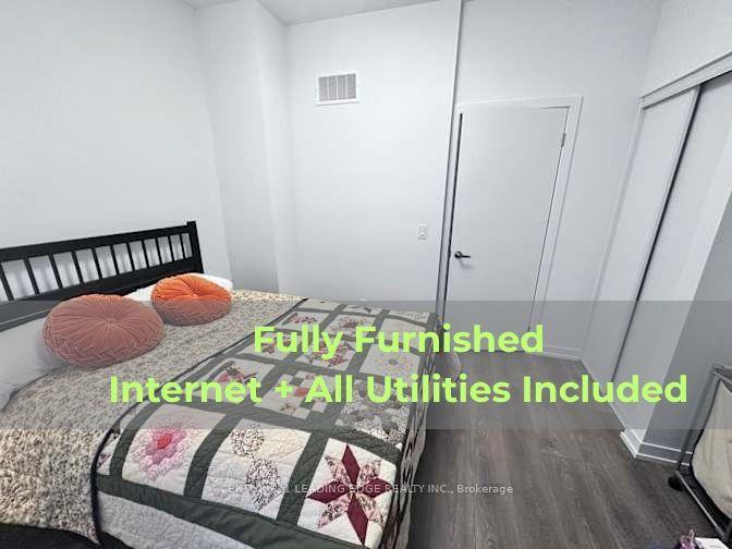 9 Spruce Pines Crescent Room 4 #Room 4, Toronto — Townhouse for lease, photo 1
