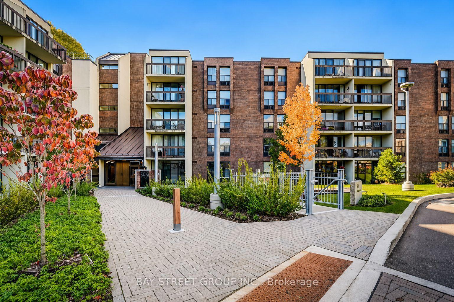 20 Fashion Roseway N/A 502 #502 — photo 1