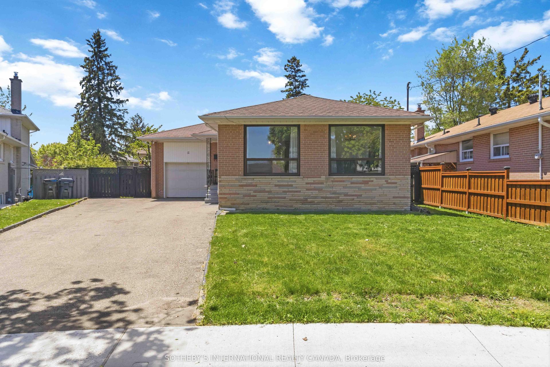 11 Pagoda Place — photo 1