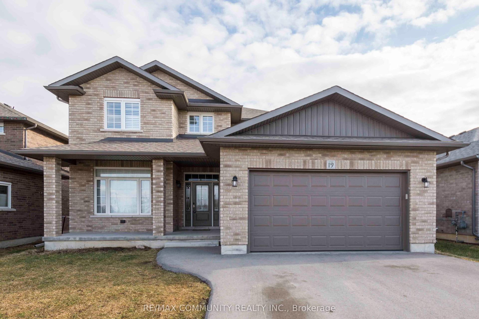 19 Bevan Drive Main #Main, Belleville — Detached for lease, photo 1