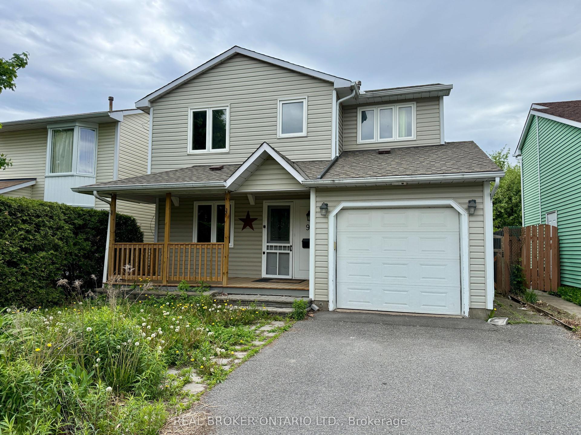 93 Melanie Crescent — photo 1
