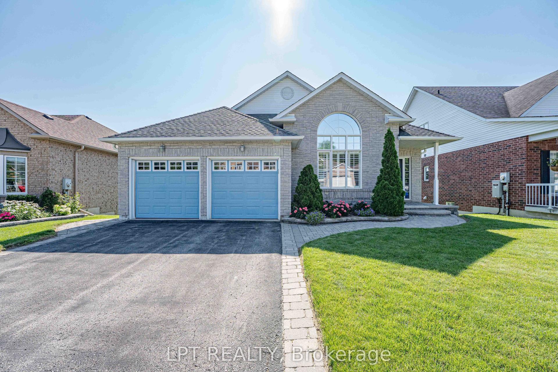 219 Waterbury Crescent, Scugog — Detached for sale, photo 1